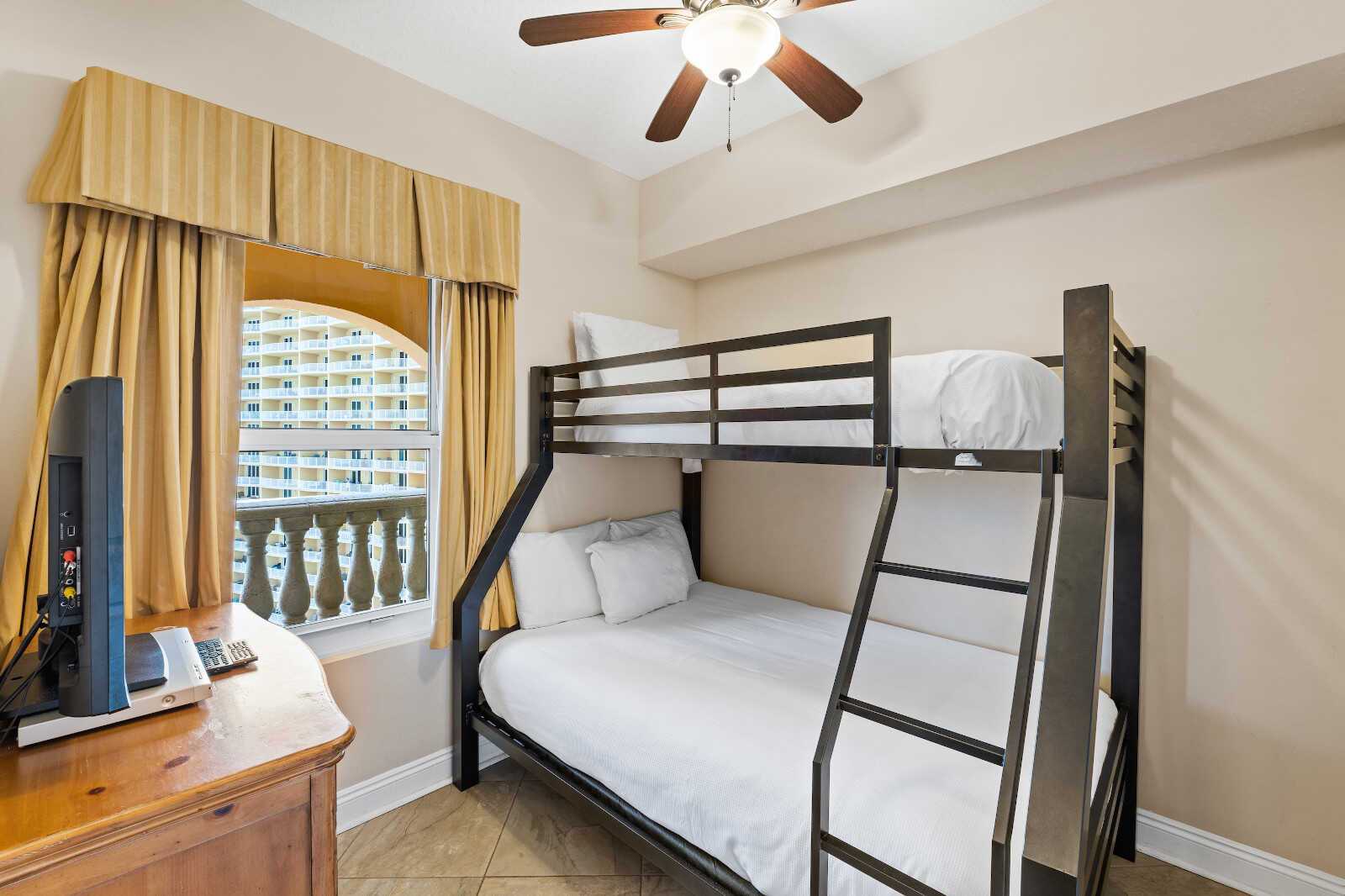 calypso-beach-resort-3-bedroom-condo-rental-1708w-by-panhandle-getaways-33